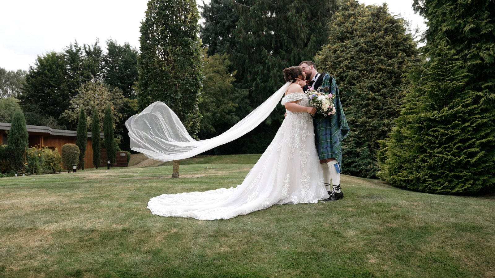 RAW CUT.00_03_04_11.Still001